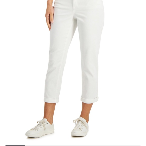 Style & Co White Curvy Girlfriend Straight Jeans, Size 10,  Wear down or… - Picture 2 of 8